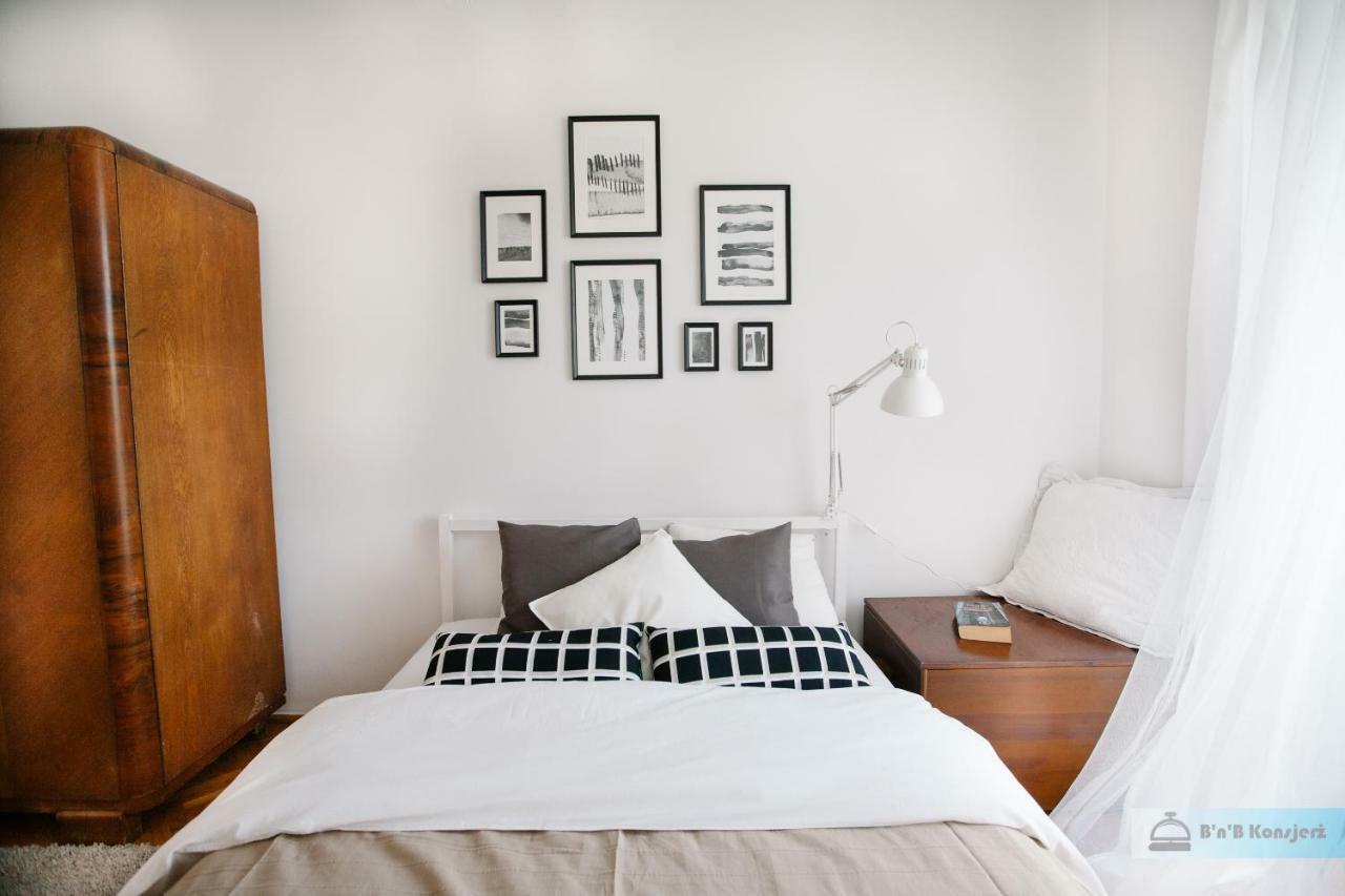 Apartamento Warsaw Concierge Bracka Retro Flat Exterior foto