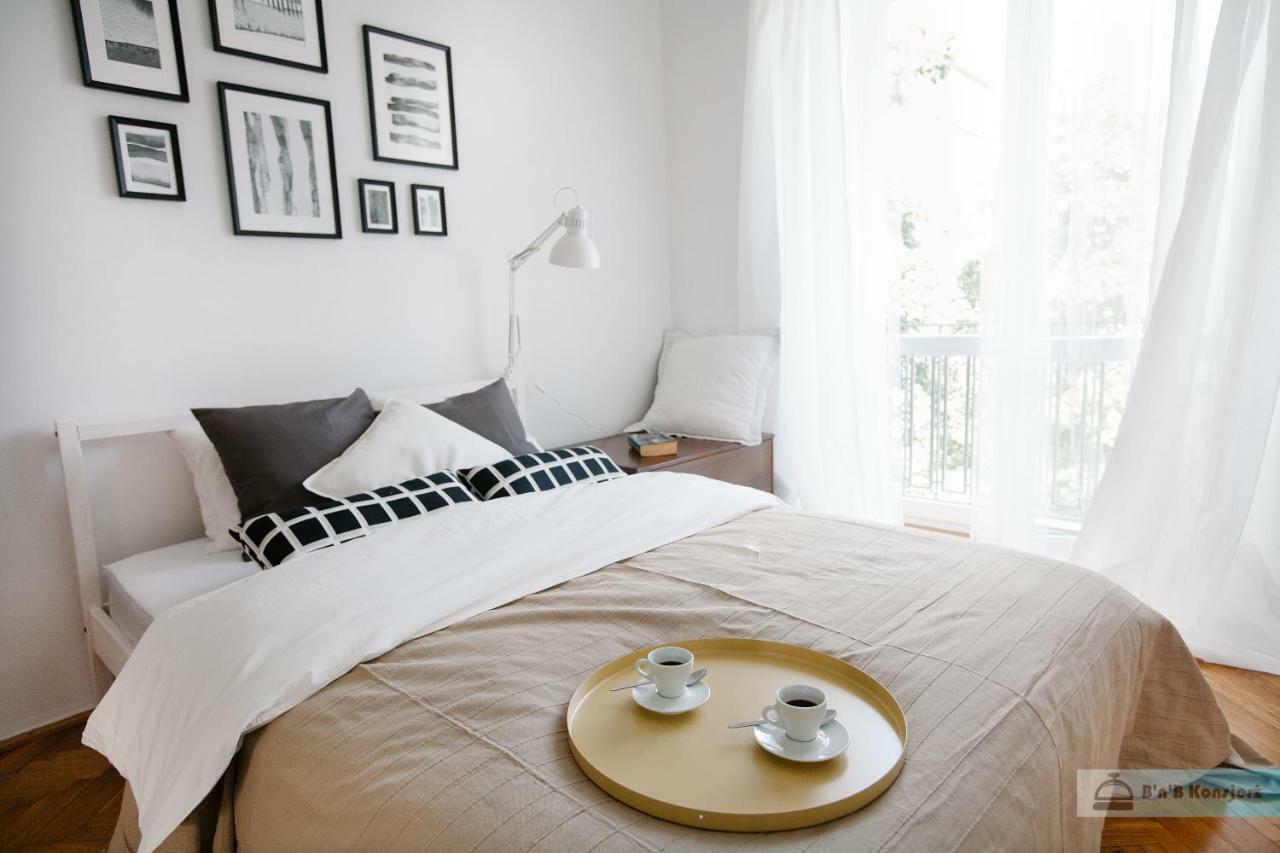 Apartamento Warsaw Concierge Bracka Retro Flat Exterior foto